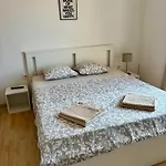 Ela Apartmán *